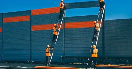 Wie Führungskräfte lärmintensive Projekte planbar machen: Ein Blick auf modernen mobilen Schallschutz