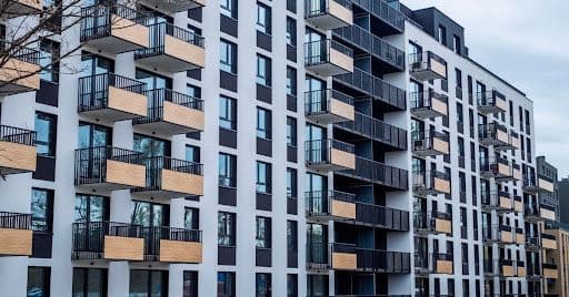 Immobilien als Kapitalanlage: Warum Führungskräfte auf professionelle Verwaltung setzen